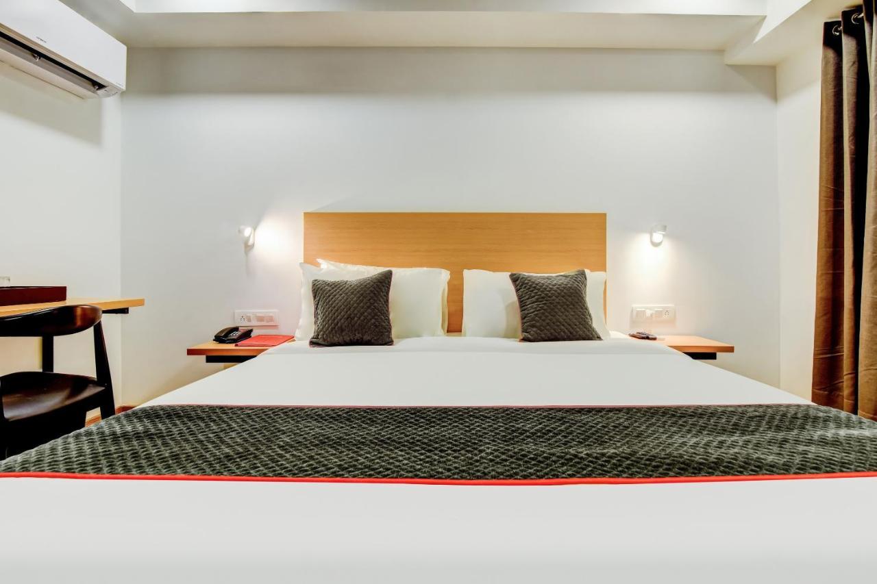 Oyo Townhouse 115 Patel Nagar Otel Yeni Delhi Dış mekan fotoğraf