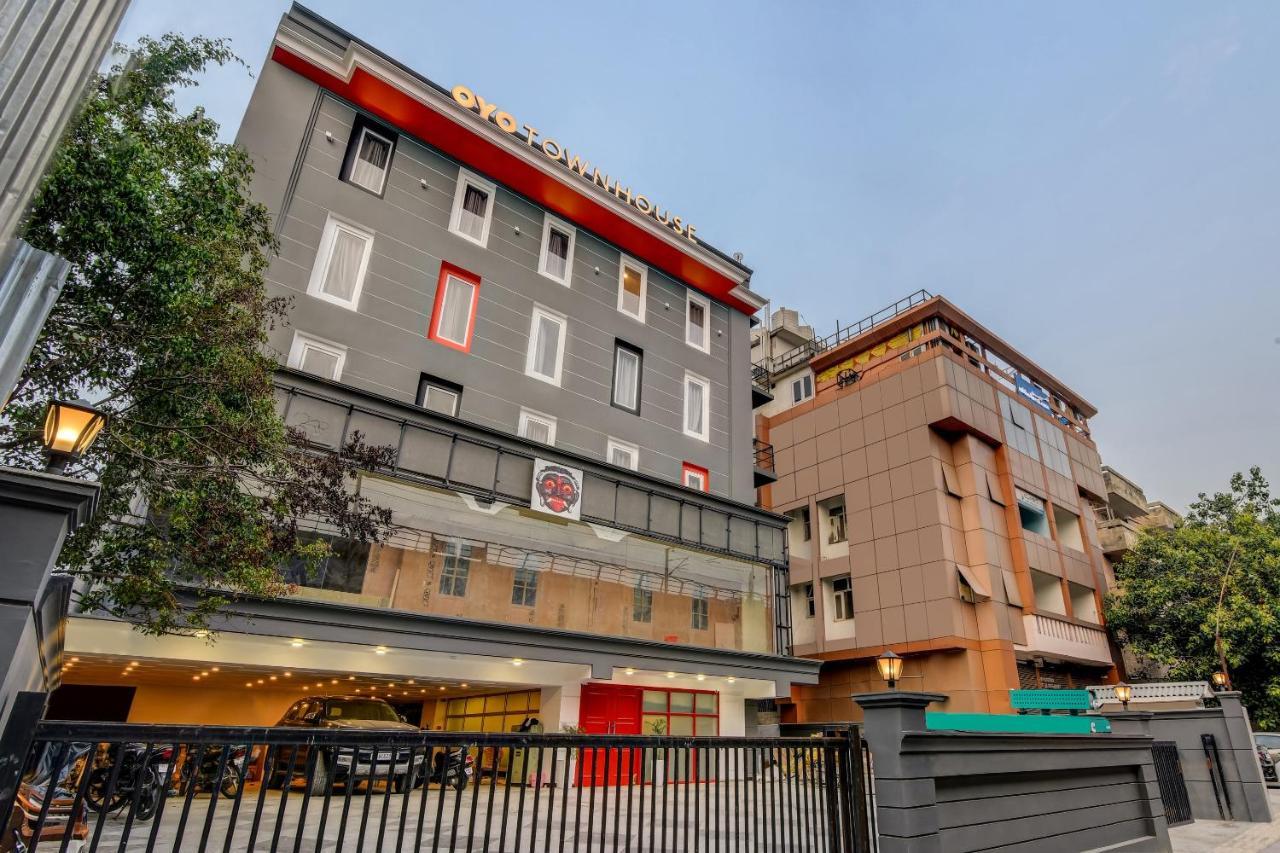 Oyo Townhouse 115 Patel Nagar Otel Yeni Delhi Dış mekan fotoğraf