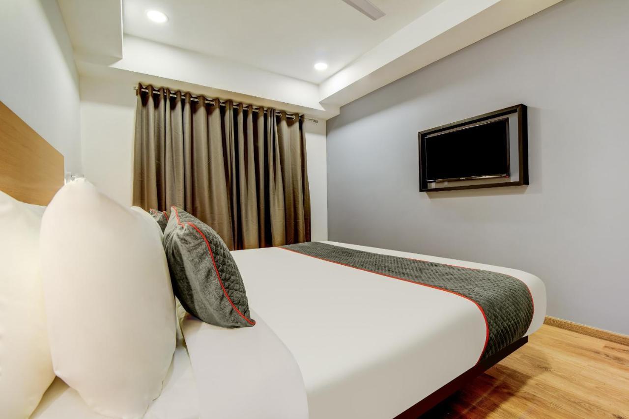Oyo Townhouse 115 Patel Nagar Otel Yeni Delhi Dış mekan fotoğraf